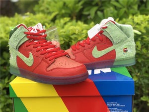 Nike SB Dunk High - Strawberry Cough