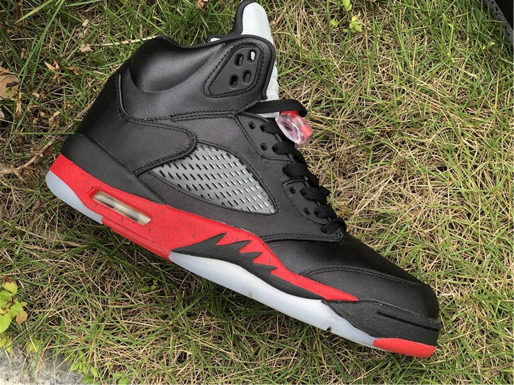 Jordan 5 - Satin Bred