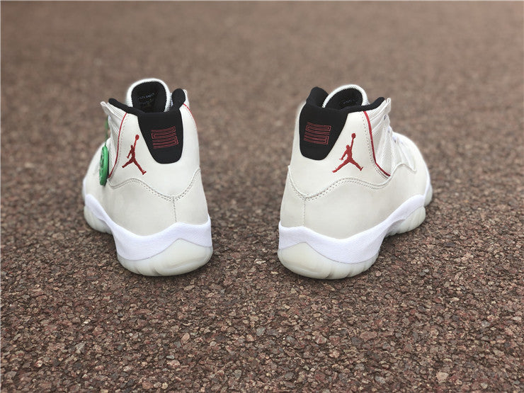 Jordan 11 - Platinum Tint