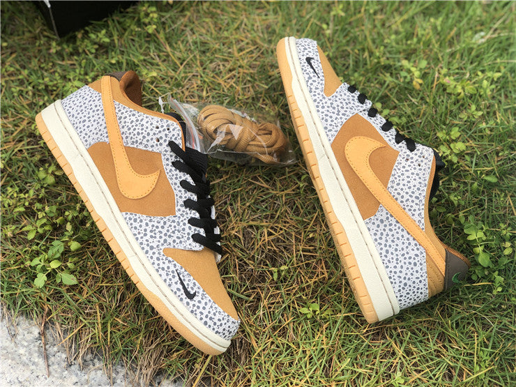 Nike SB Dunk Low - Safari