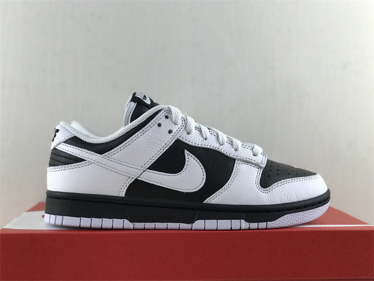 Nike Dunk Low - Reverse Panda