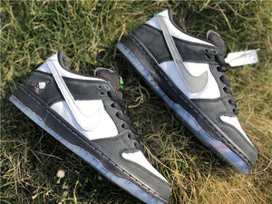 Nike SB Dunk Low - Staple Panda Pigeon