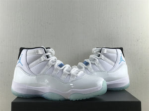 Jordan 11 - Reverse UNC