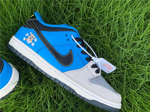 Nike SB Dunk Low - Instant