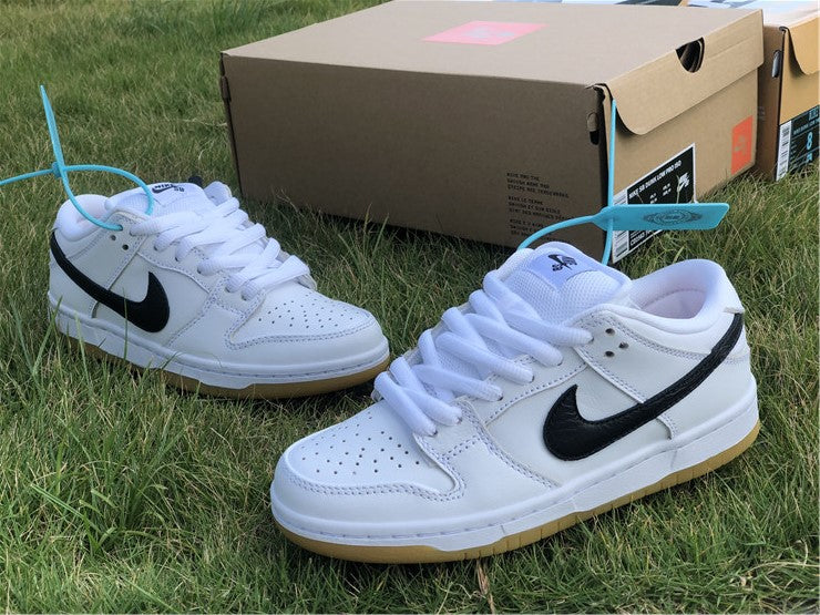 Nike SB Dunk Low - White