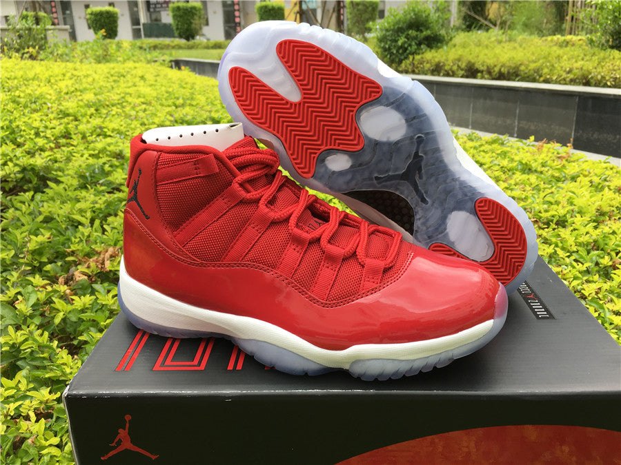 Jordan 11 - Gym Red