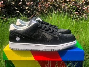 Nike SB Dunk Low - Bearbricks