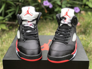 Jordan 5 - Satin Bred