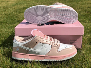 Nike SB Dunk Low - Pink