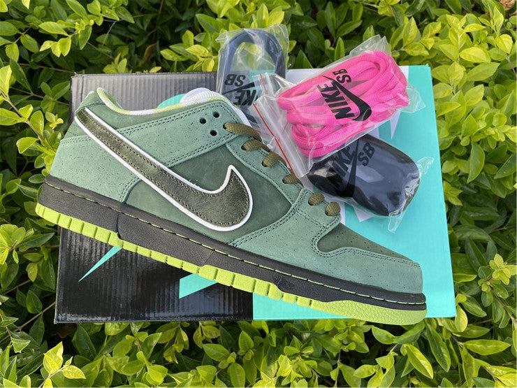 Nike SB Dunk Low - Green Lobster