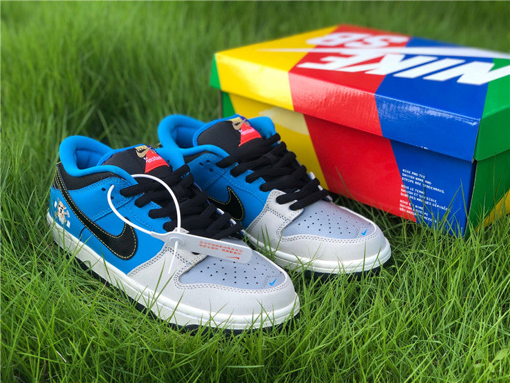 Nike SB Dunk Low - Instant