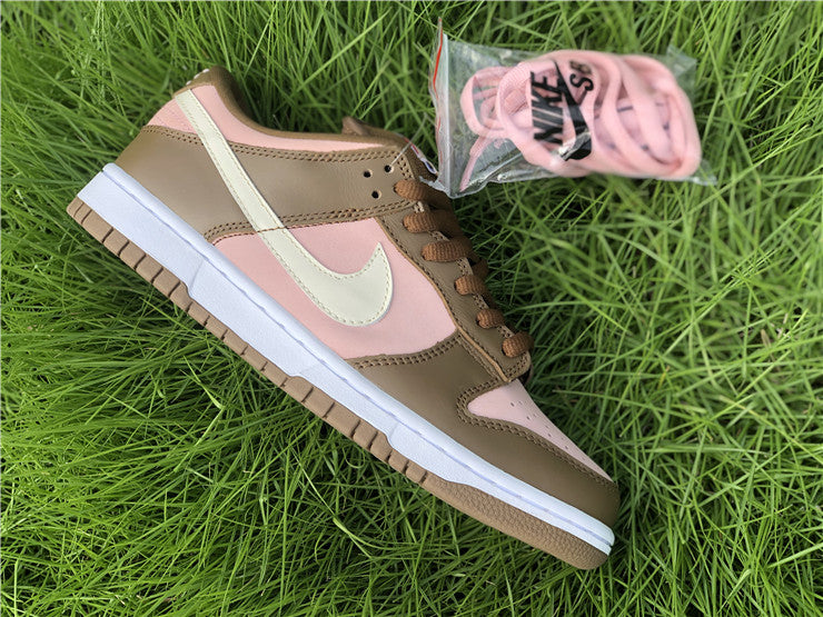 Nikw SB Dunk Low - Stussy