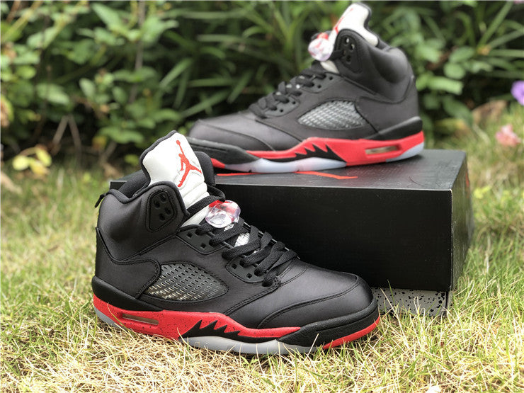 Jordan 5 - Satin Bred