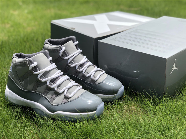 Jordan 11 - Cool Grey