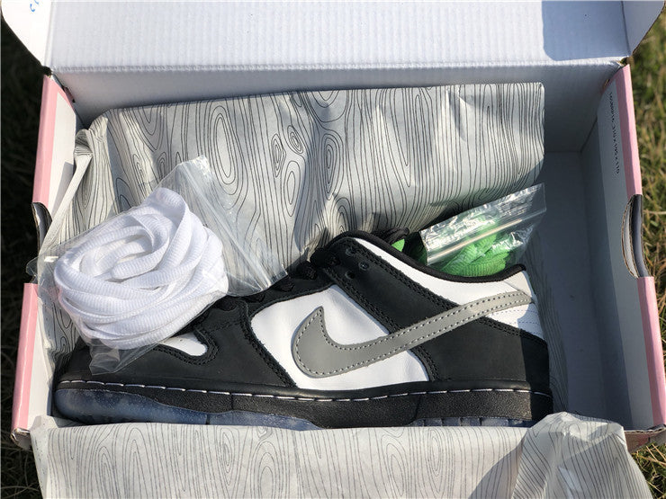 Nike SB Dunk Low - Staple Panda Pigeon