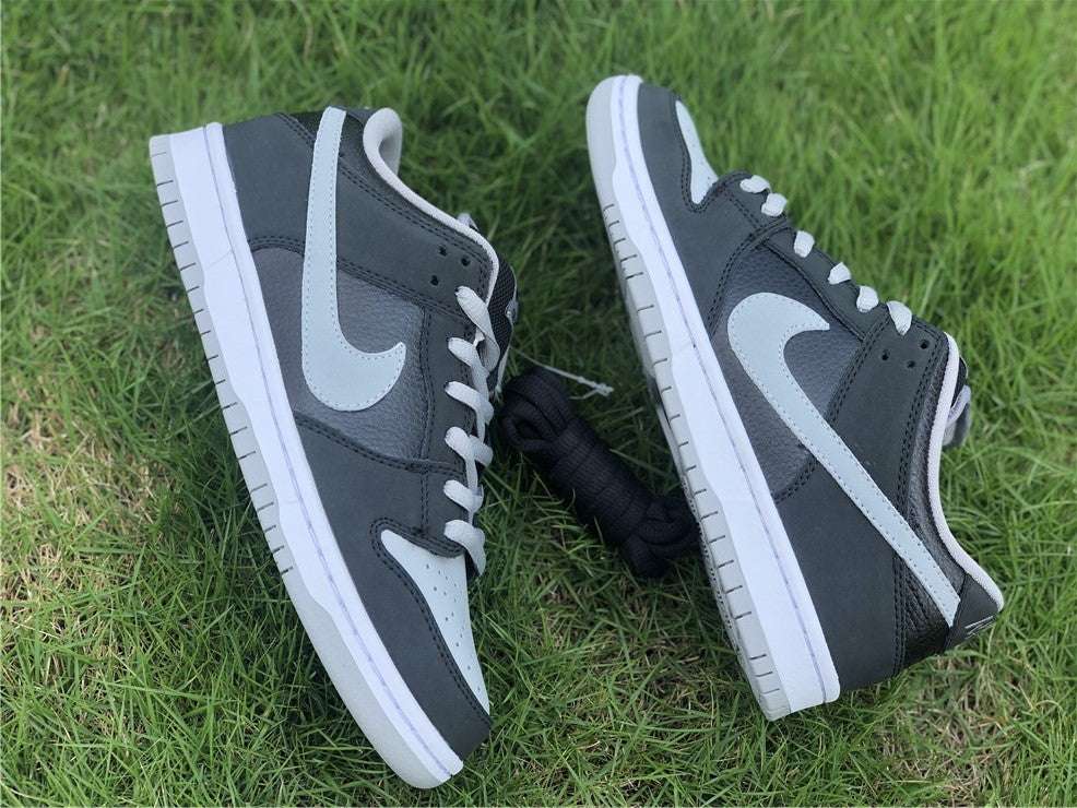 Nike SB Dunk Low - Blk Grey White