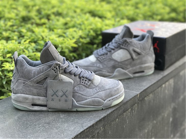 Jordan 4 Kaws - Cool Gray