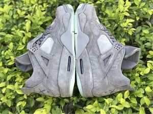 Jordan 4 Kaws - Cool Gray