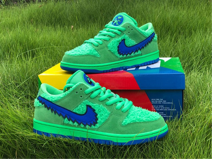 Nike SB Dunk Low - Dead Bears Green