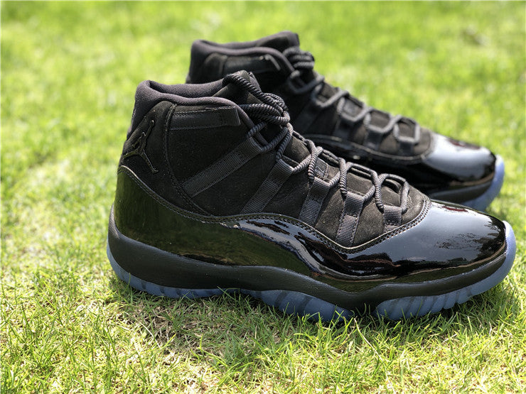 Jordan 11 - Cap & Gown