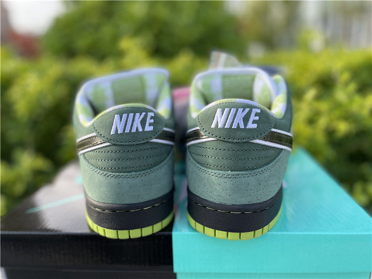 Nike SB Dunk Low - Green Lobster