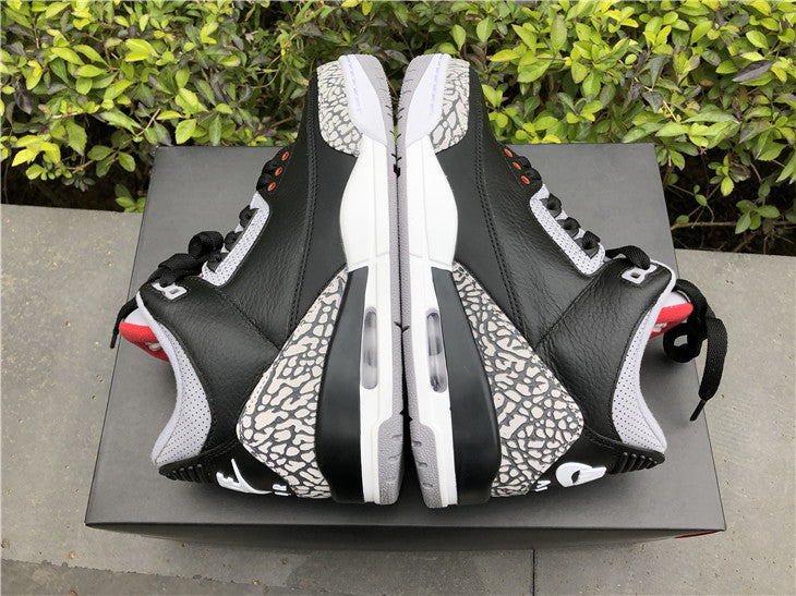 Jordan 3 - Black Cement