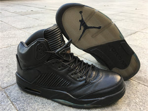 Jordan 5 - Triple Black