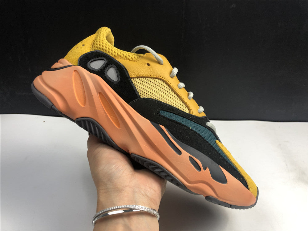 Yeezy 700 - Sun