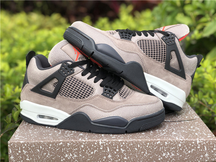 Jordan 4 - Taupe