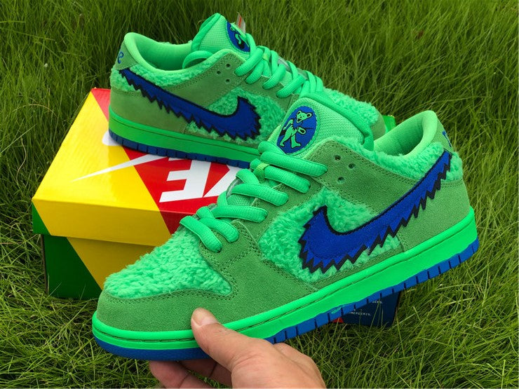 Nike SB Dunk Low - Dead Bears Green