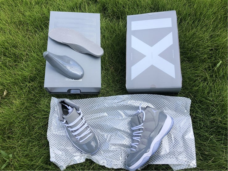 Jordan 11 - Cool Grey