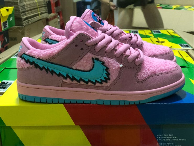 Nike SB Dunk Low - Dead Bears Pink