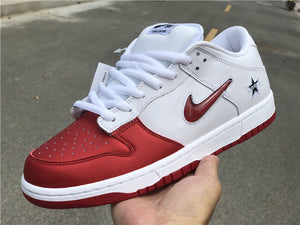 Nike SB Dunk Low - Supreme Red