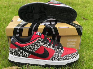 Nike SB Dunk Low - Supreme Elephant