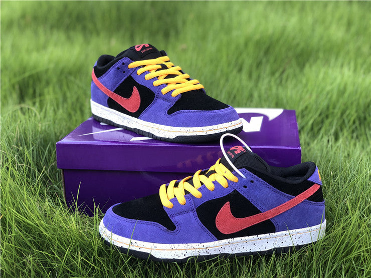 Nike SB Dunk Low - ACG Terra