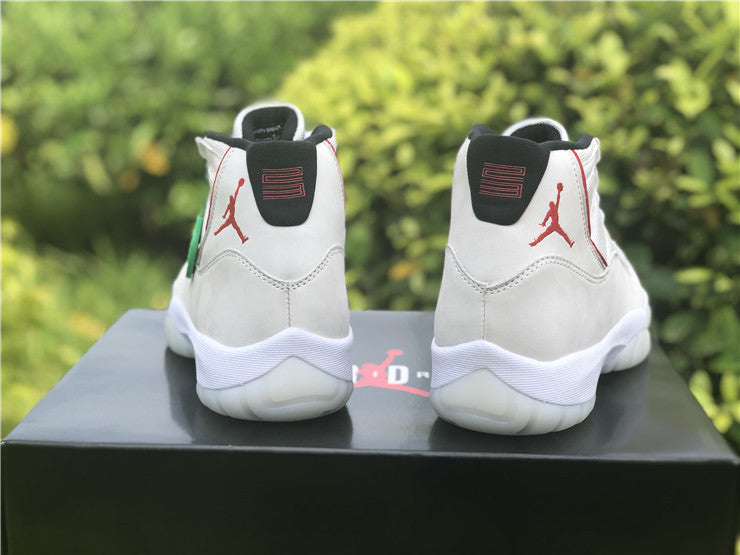 Jordan 11 - Platinum Tint