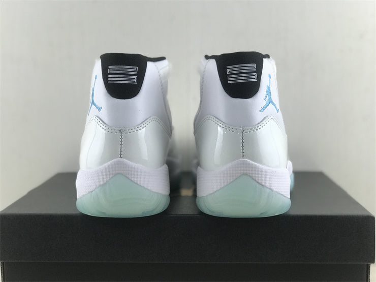 Jordan 11 - Reverse UNC