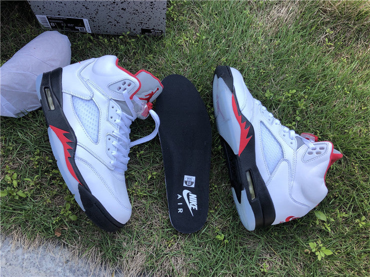 Jordan 5 - Fire Red Silver Tongue