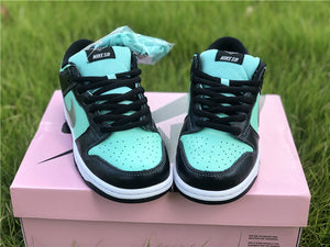 Nike SB Dunk Low - Tiffany’s