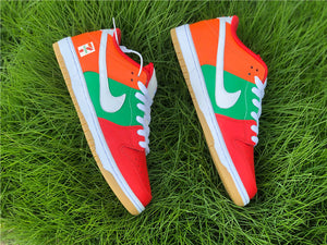 Nike SB Dunk Low - 7 Eleven