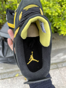 Jordan 4 - Thunder