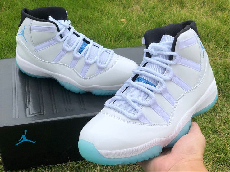 Jordan 11 - Legend Blue