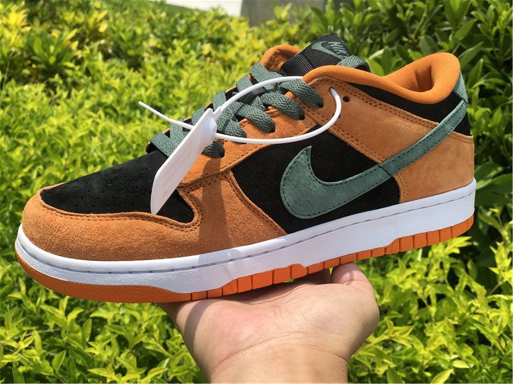 Nike Dunk Low - Ceramic