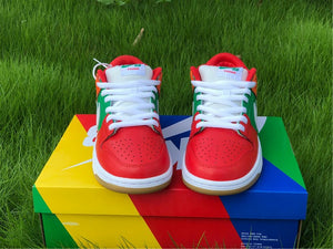 Nike SB Dunk Low - 7 Eleven