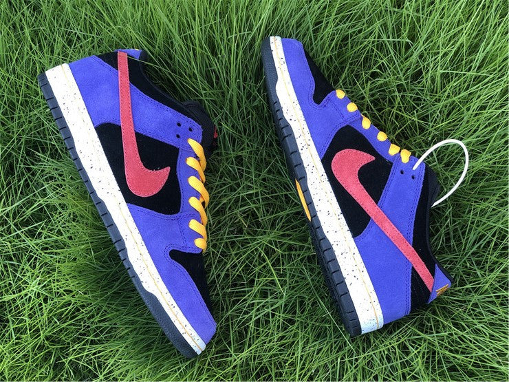 Nike SB Dunk Low - ACG Terra