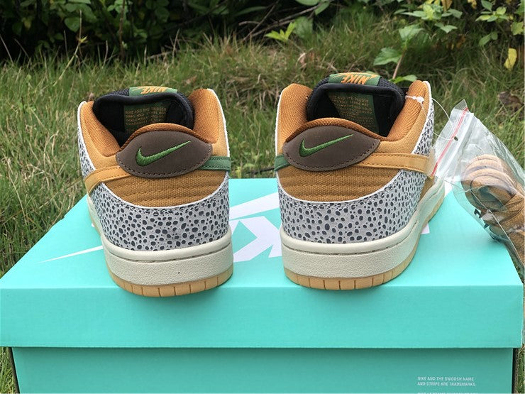 Nike SB Dunk Low - Safari