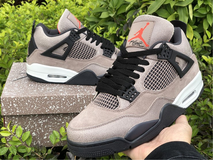 Jordan 4 - Taupe