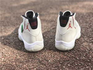 Jordan 11 - Platinum Tint