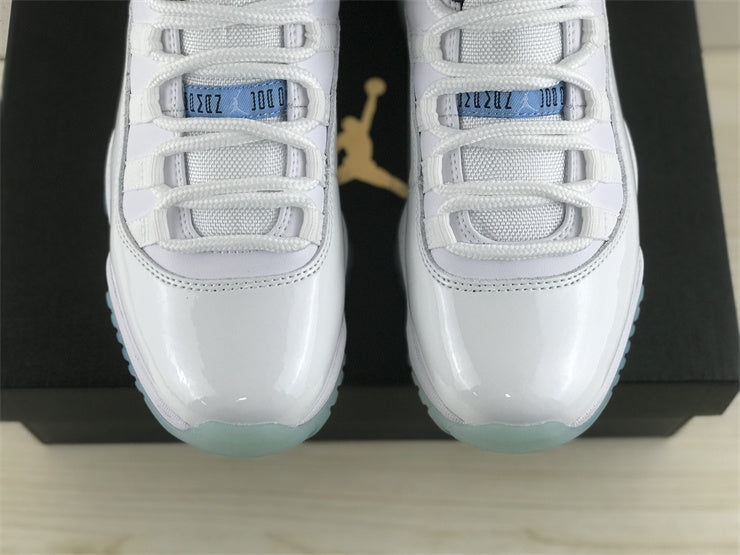 Jordan 11 - Reverse UNC