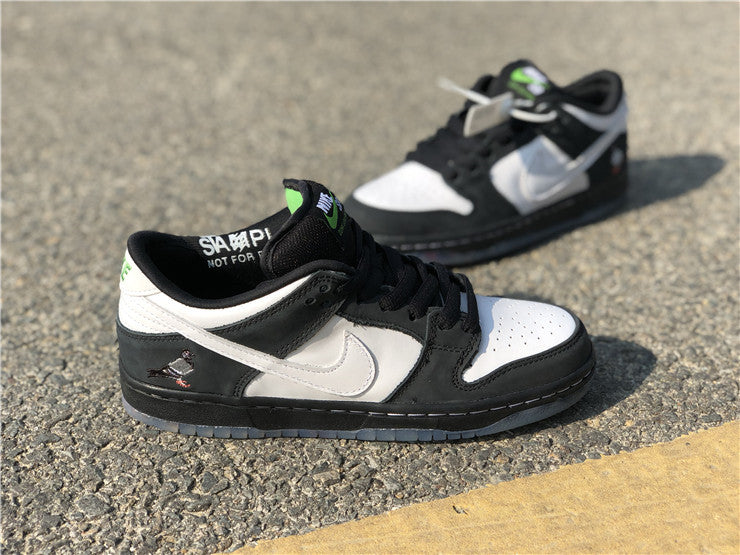 Nike SB Dunk Low - Staple Panda Pigeon